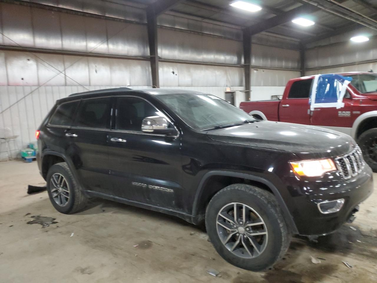 2017 Jeep Grand Cherokee VIN 1C4RJFBG8HC749950 Copart auction photo, front end damage thumbnail 4