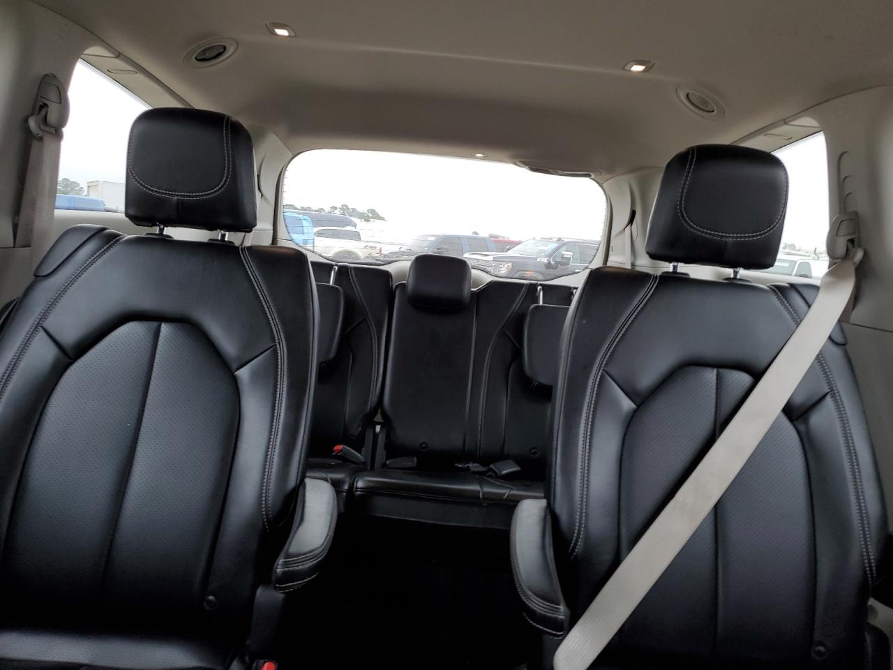 2021 Chrysler Voyager VIN 2C4RC1DG4MR534321 Copart auction photo, front end / minor dent/scratches damage thumbnail 10
