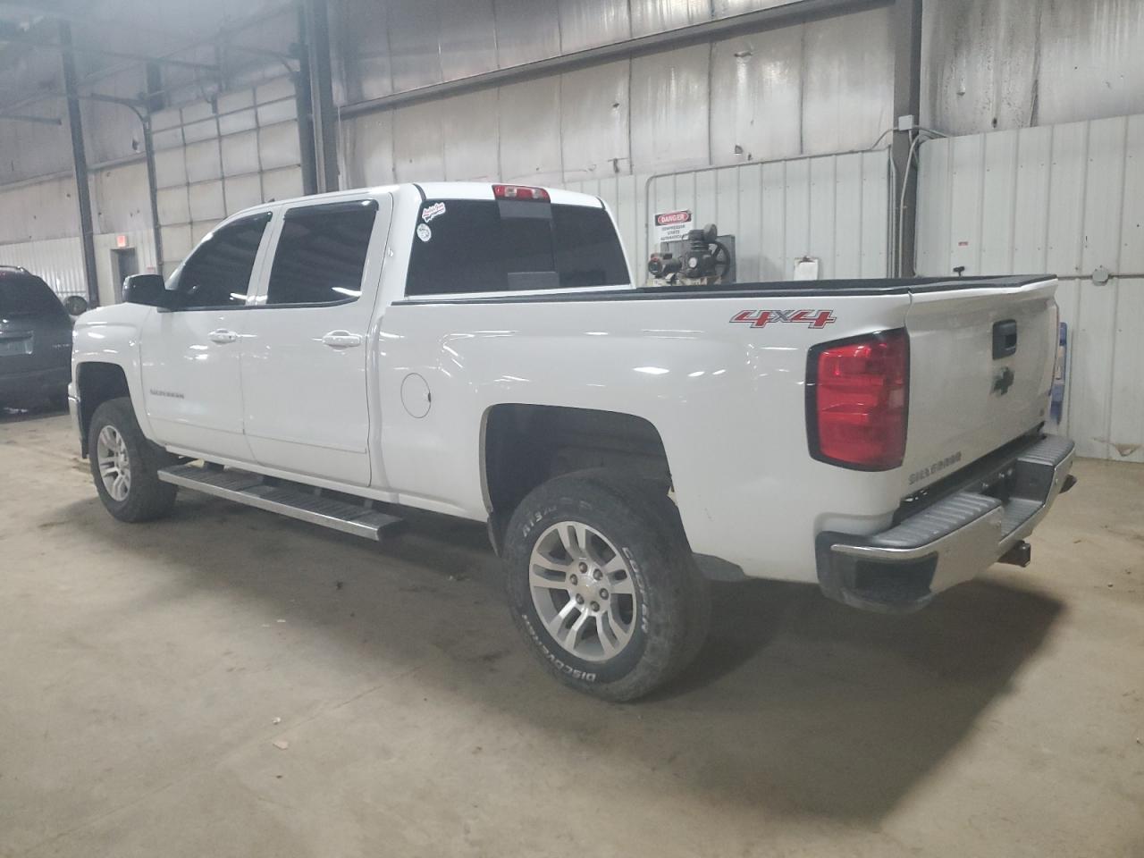 2015 Chevrolet Silverado VIN 3GCUKREC1FG463014 Copart auction photo, hail damage thumbnail 2