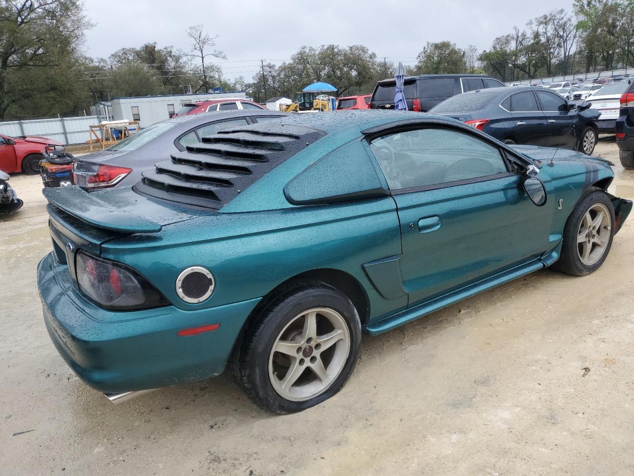 1998 Ford Mustang VIN 1FAFP42X3WF239156 Copart auction photo, front end / side damage thumbnail 3