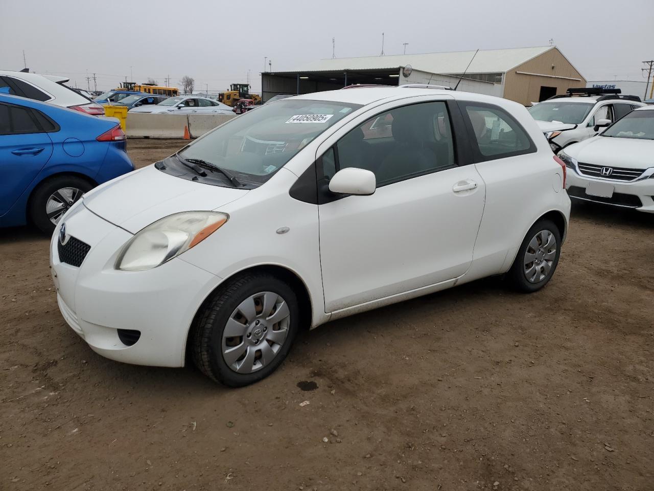 2008 Toyota Yaris VIN JTDJT923485165815