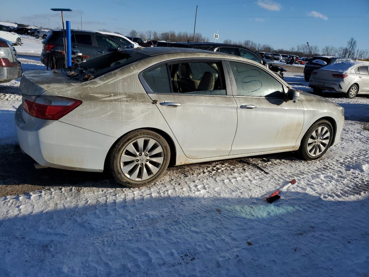 2013 Honda Accord VIN 1HGCR2F80DA008418 Copart auction photo, burn / minor dent/scratches damage thumbnail 3