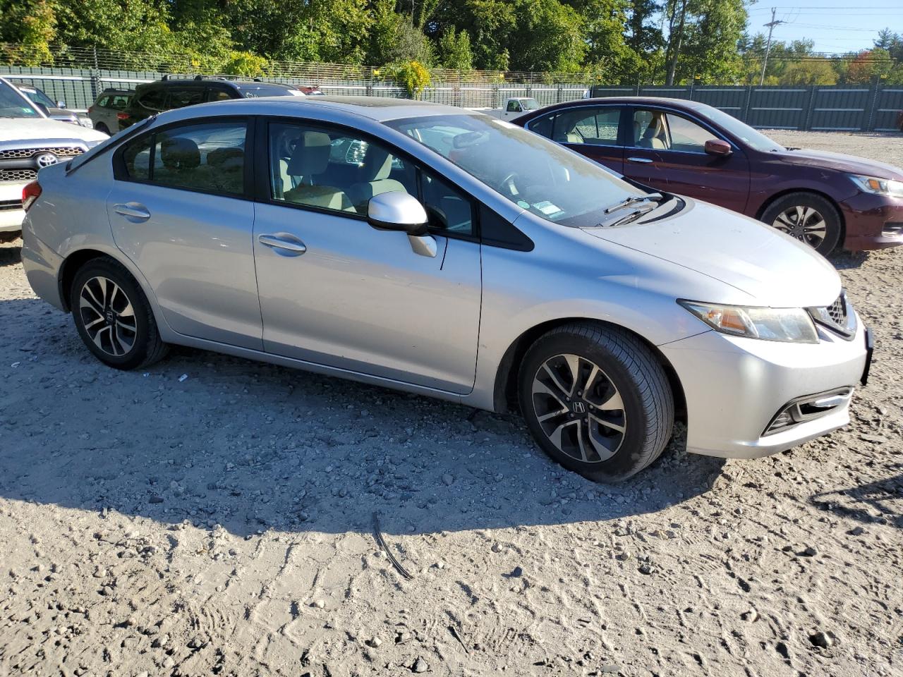 2013 Honda Civic VIN 19XFB2F82DE279686 Copart auction photo, rear end / minor dent/scratches damage thumbnail 4
