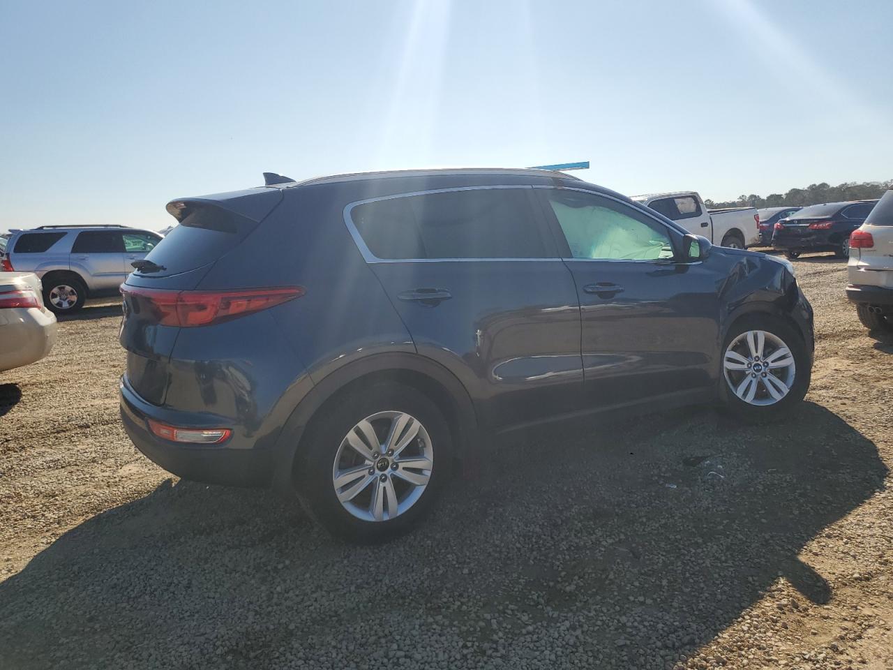 2018 KIA Sportage VIN KNDPM3AC3J7328616 Copart auction photo, front end damage thumbnail 3