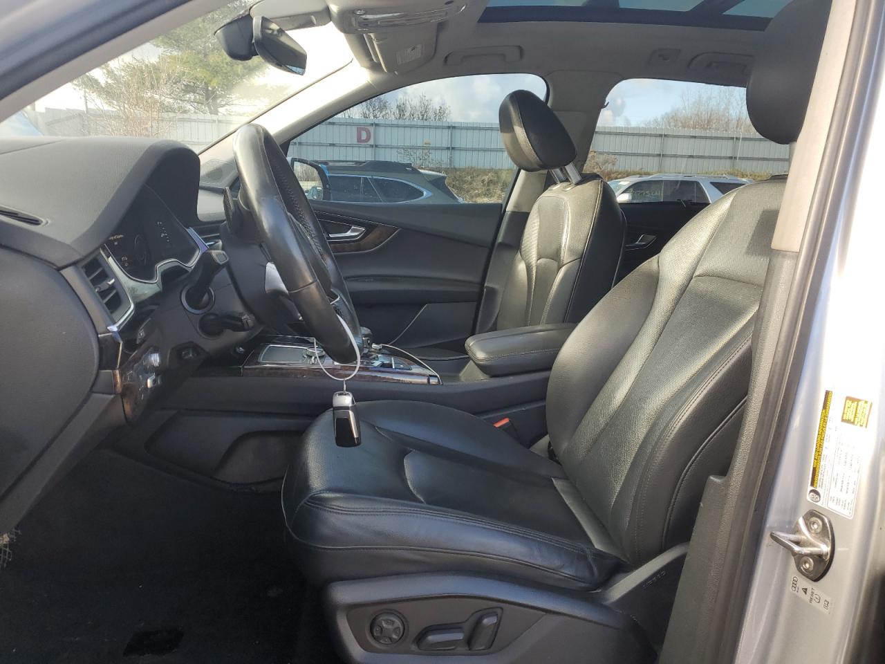 2018 Audi Q7 VIN WA1VAAF75JD020939 Copart auction photo, front end / minor dent/scratches damage thumbnail 7