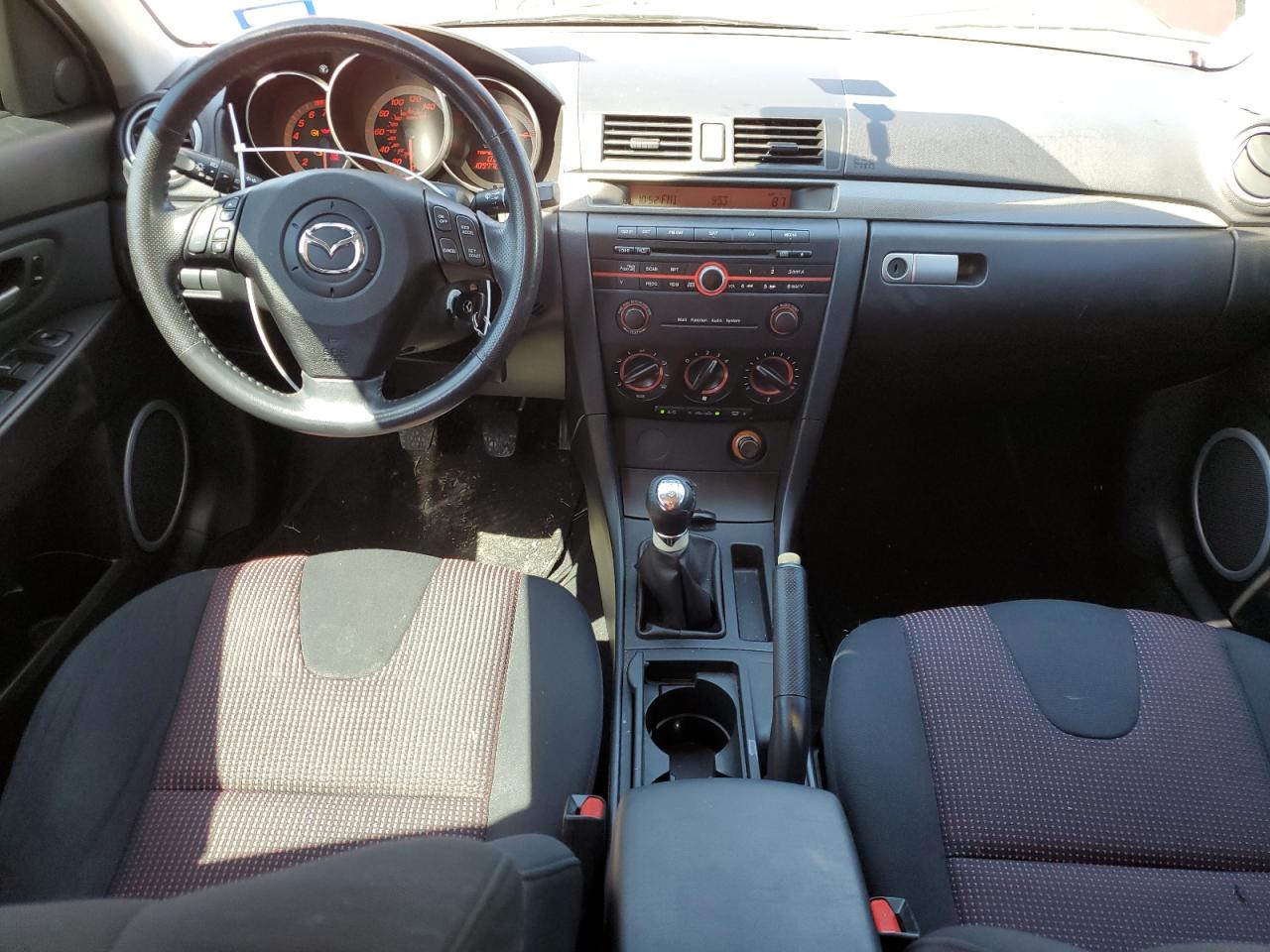 2006 Mazda 3 VIN JM1BK123161475577 Copart auction photo, front end / minor dent/scratches damage thumbnail 8