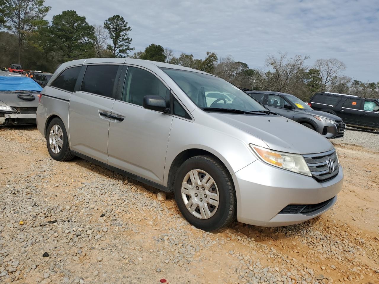 2013 Honda Odyssey VIN 5FNRL5H26DB085452 Copart auction photo, side damage thumbnail 4