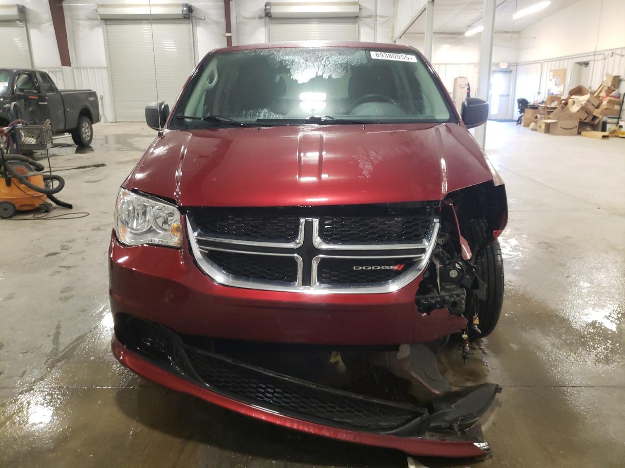 2019 Dodge Caravan VIN 2C4RDGBG5KR799197 Copart auction photo, front end / rear end damage thumbnail 5