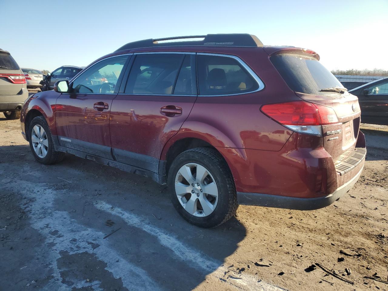 2011 Subaru Outback VIN 4S4BRBCC2B3318196 Copart auction photo, front end / minor dent/scratches damage thumbnail 2