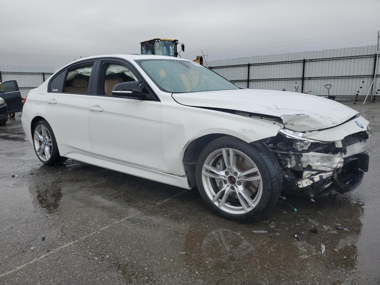 2017 BMW 3er VIN WBA8B9G51HNU09848 Copart auction photo, front end / frame damage damage thumbnail 4