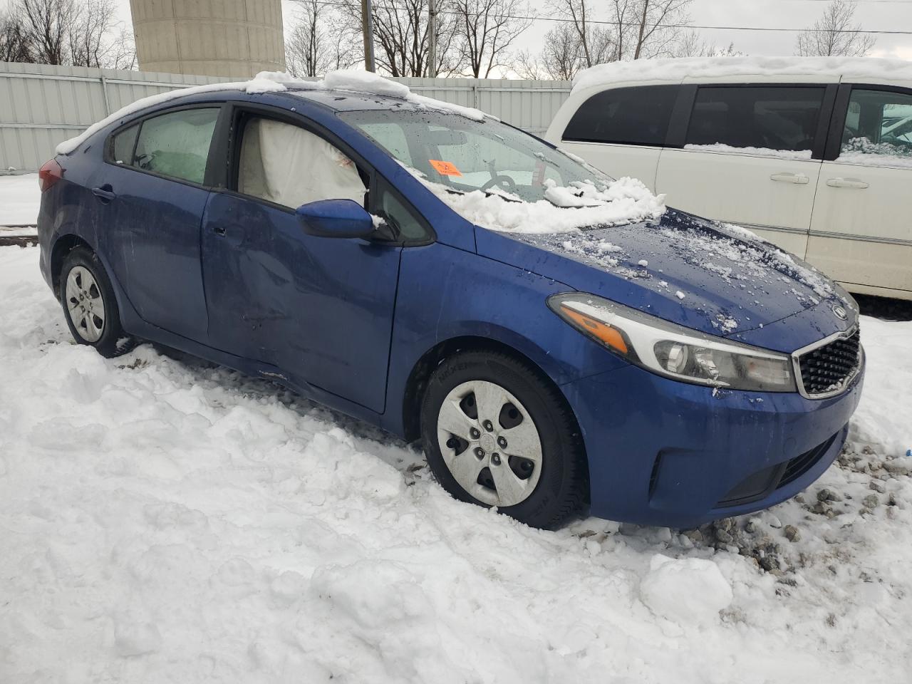 2018 KIA Forte VIN 3KPFK4A79JE168266 Copart auction photo, side damage thumbnail 4