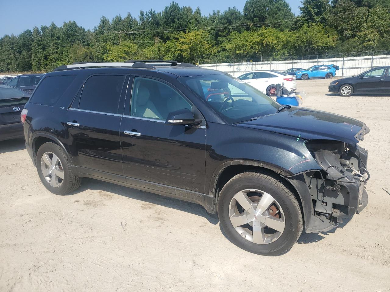 2011 GMC Acadia VIN 1GKKVRED3BJ265751 Copart auction photo, front end / minor dent/scratches damage thumbnail 4