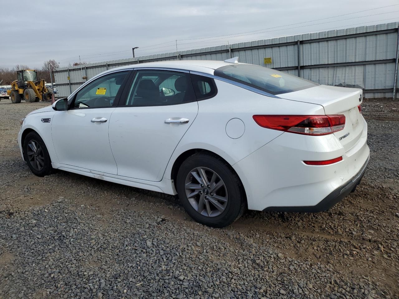 2020 KIA Optima VIN 5XXGT4L37LG417783 Copart auction photo, front end / rear end damage thumbnail 2