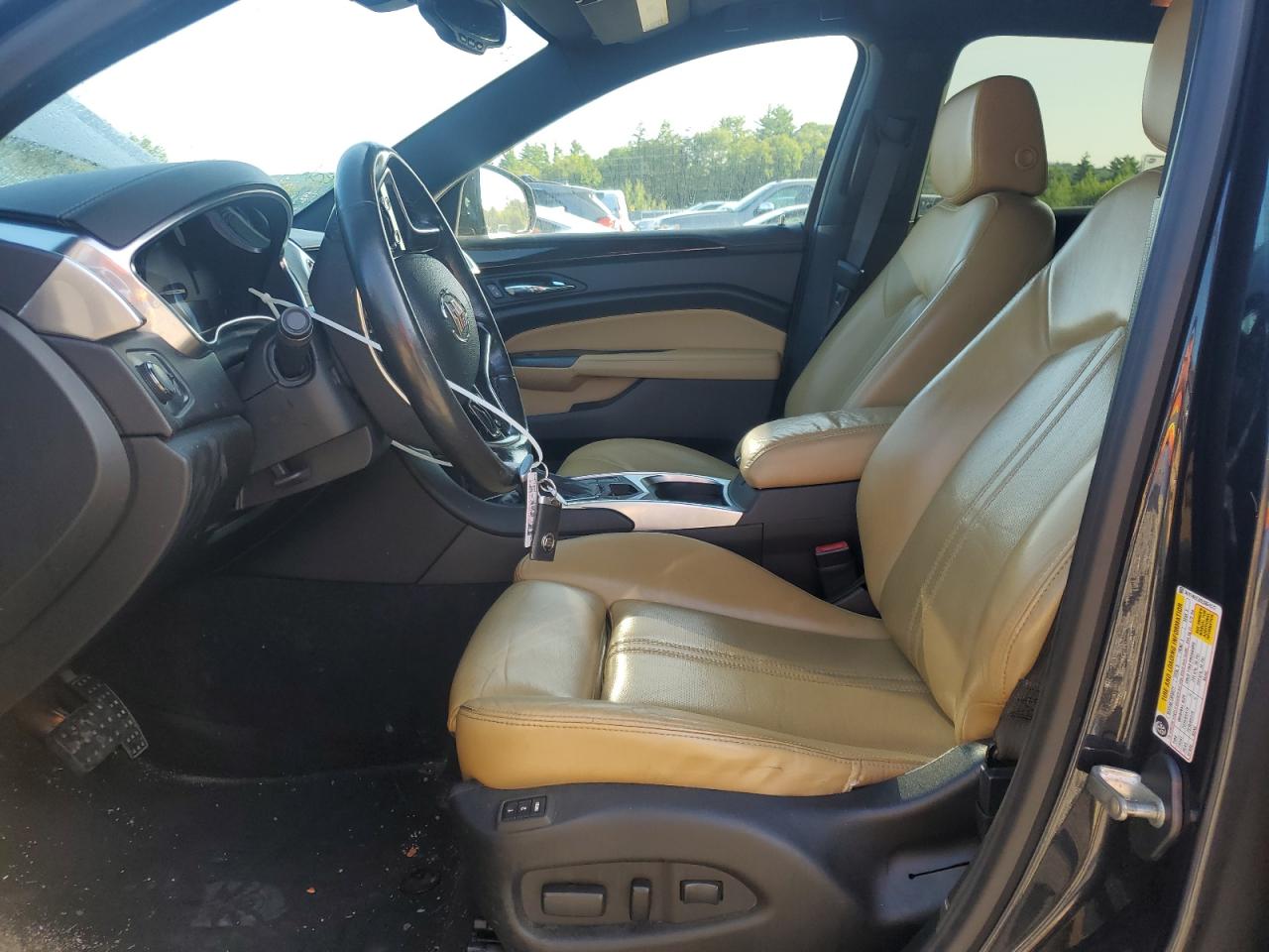 2014 Cadillac SRX VIN 3GYFNEE32ES651572 Copart auction photo, front end / minor dent/scratches damage thumbnail 7
