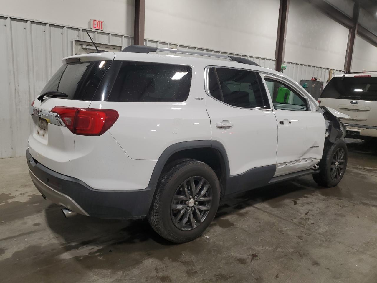 2017 GMC Acadia VIN 1GKKNMLS7HZ228782 Copart auction photo, front end / side damage thumbnail 3
