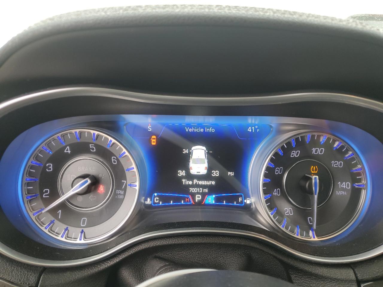 2019 Chrysler 300 VIN 2C3CCAEG6KH609791 Copart auction photo, rear end / front end damage thumbnail 9