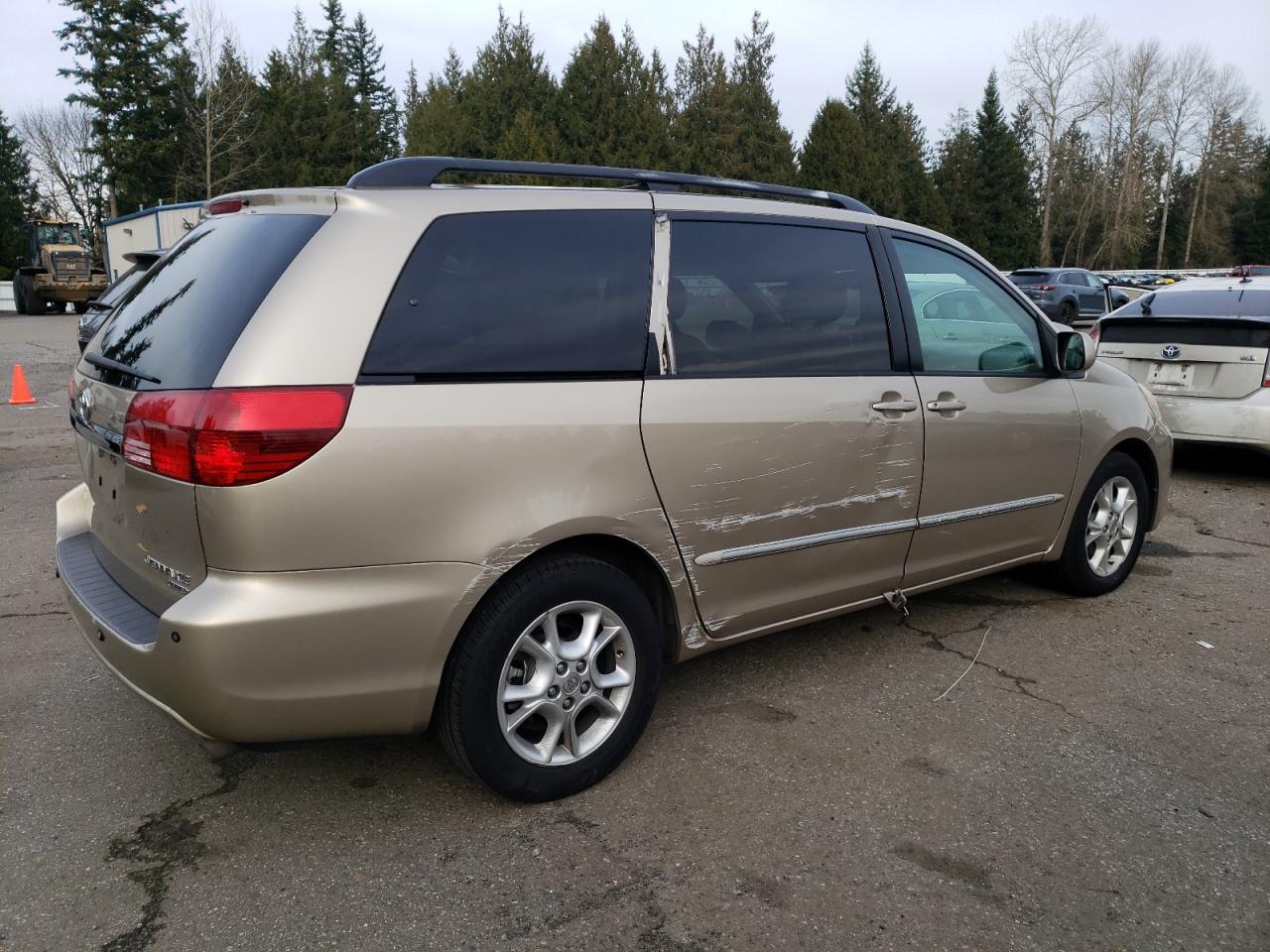 2004 Toyota Sienna VIN 5TDZA22C14S130573 Copart auction photo, side / rear end damage thumbnail 3