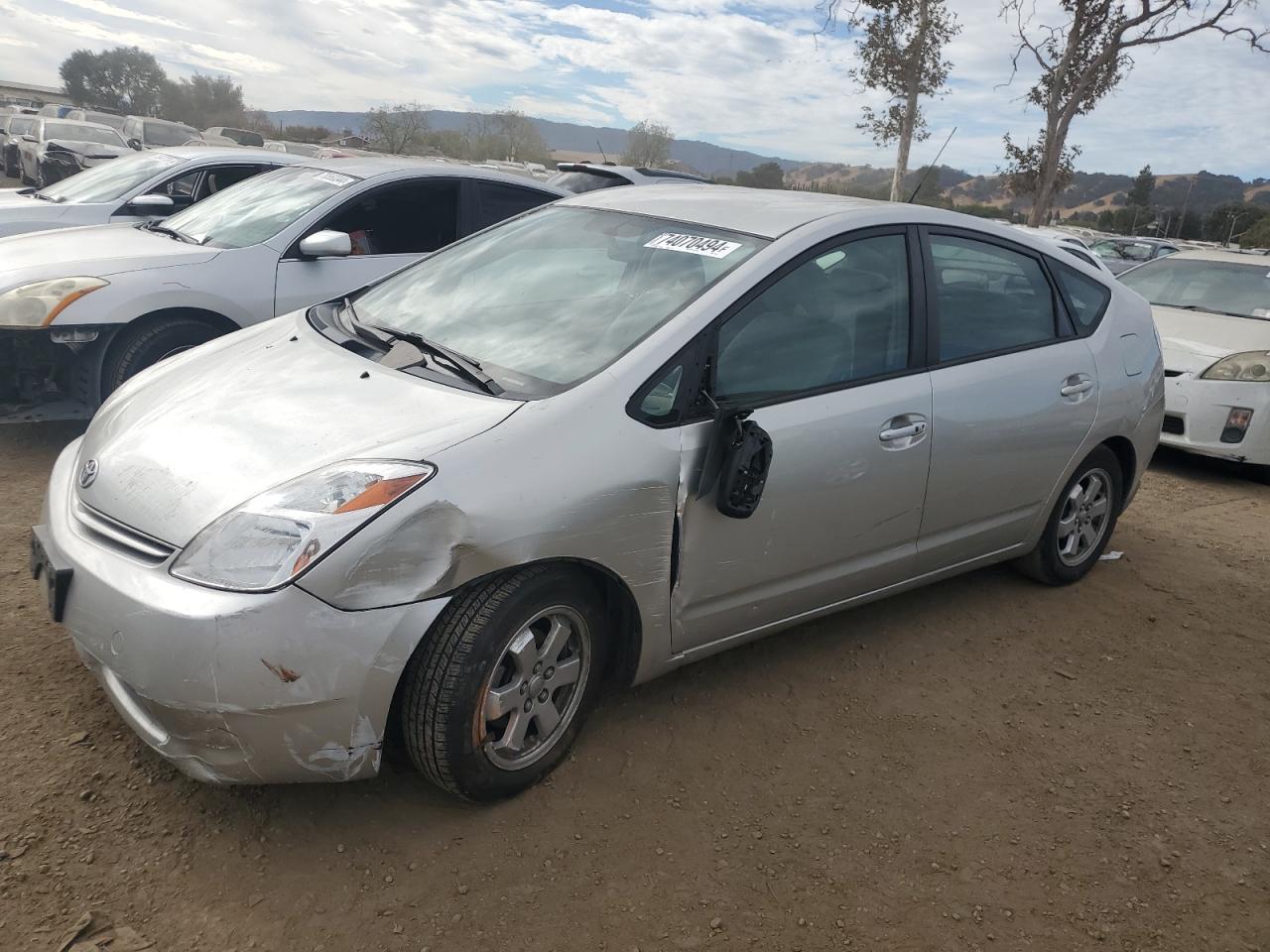 2004 Toyota Prius VIN JTDKB20U640107870