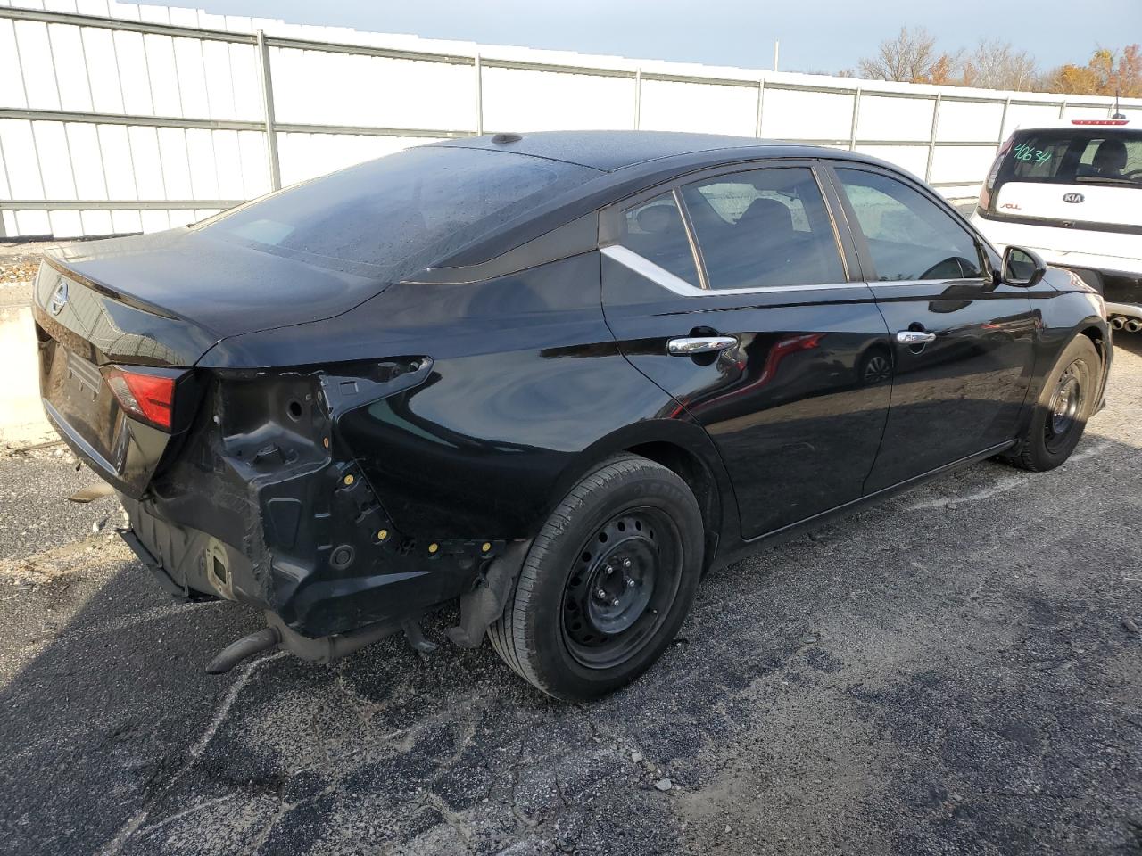 2019 Nissan Altima VIN 1N4BL4BV1KN323145 Copart auction photo, rear end damage thumbnail 3