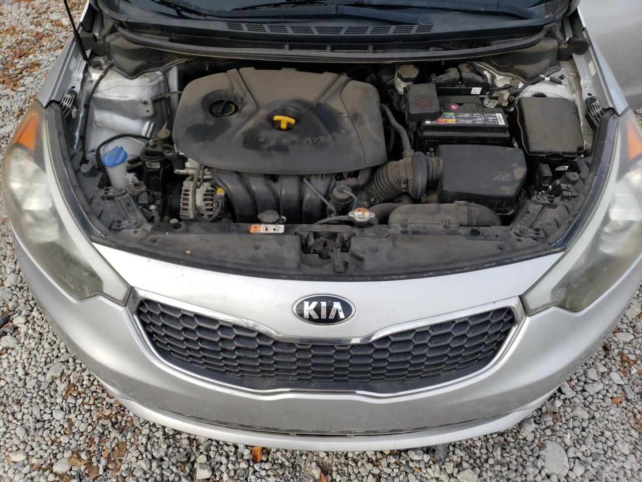 2015 KIA Forte VIN KNAFK4A60F5406013 Copart auction photo, rear end / minor dent/scratches damage thumbnail 11