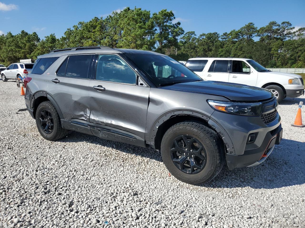 2022 Ford Explorer VIN 1FMSK8JH3NGC49778 Copart auction photo, side damage thumbnail 4