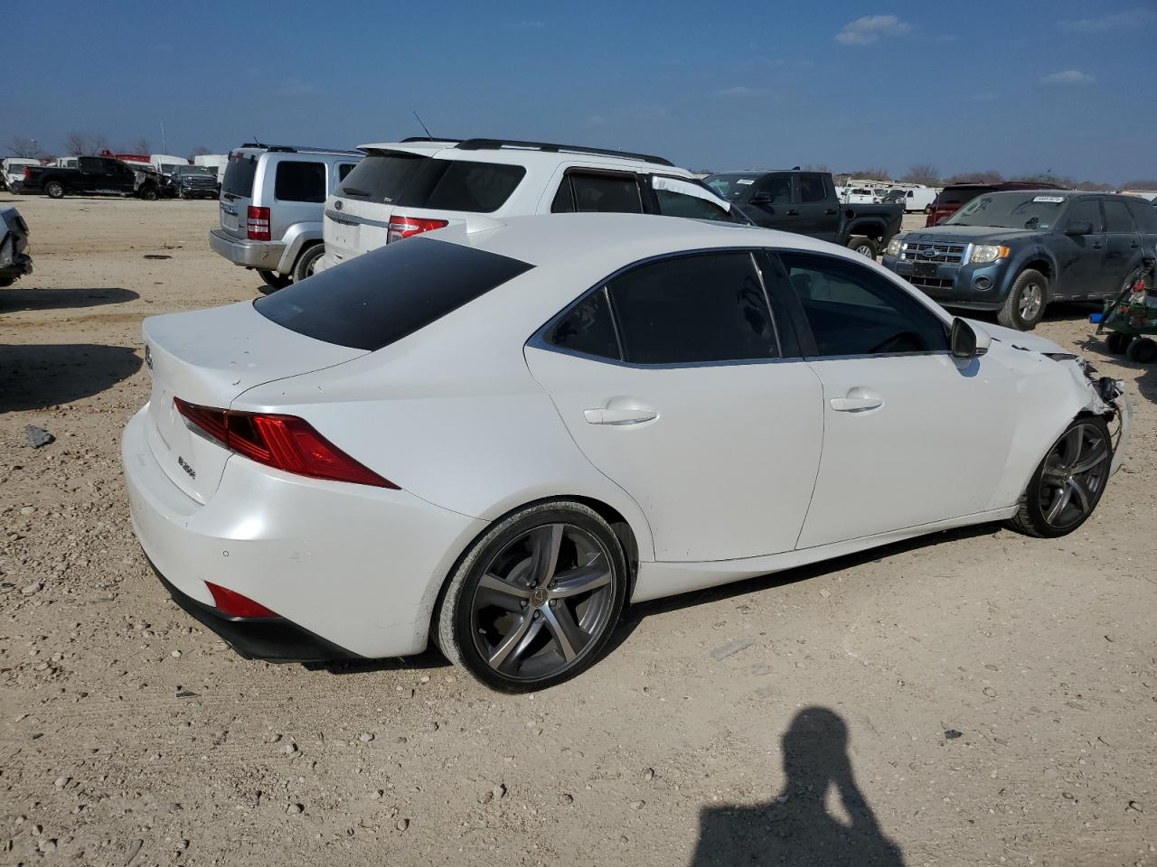 2017 Lexus IS VIN JTHBA1D20H5050837 Copart auction photo, front end / minor dent/scratches damage thumbnail 3