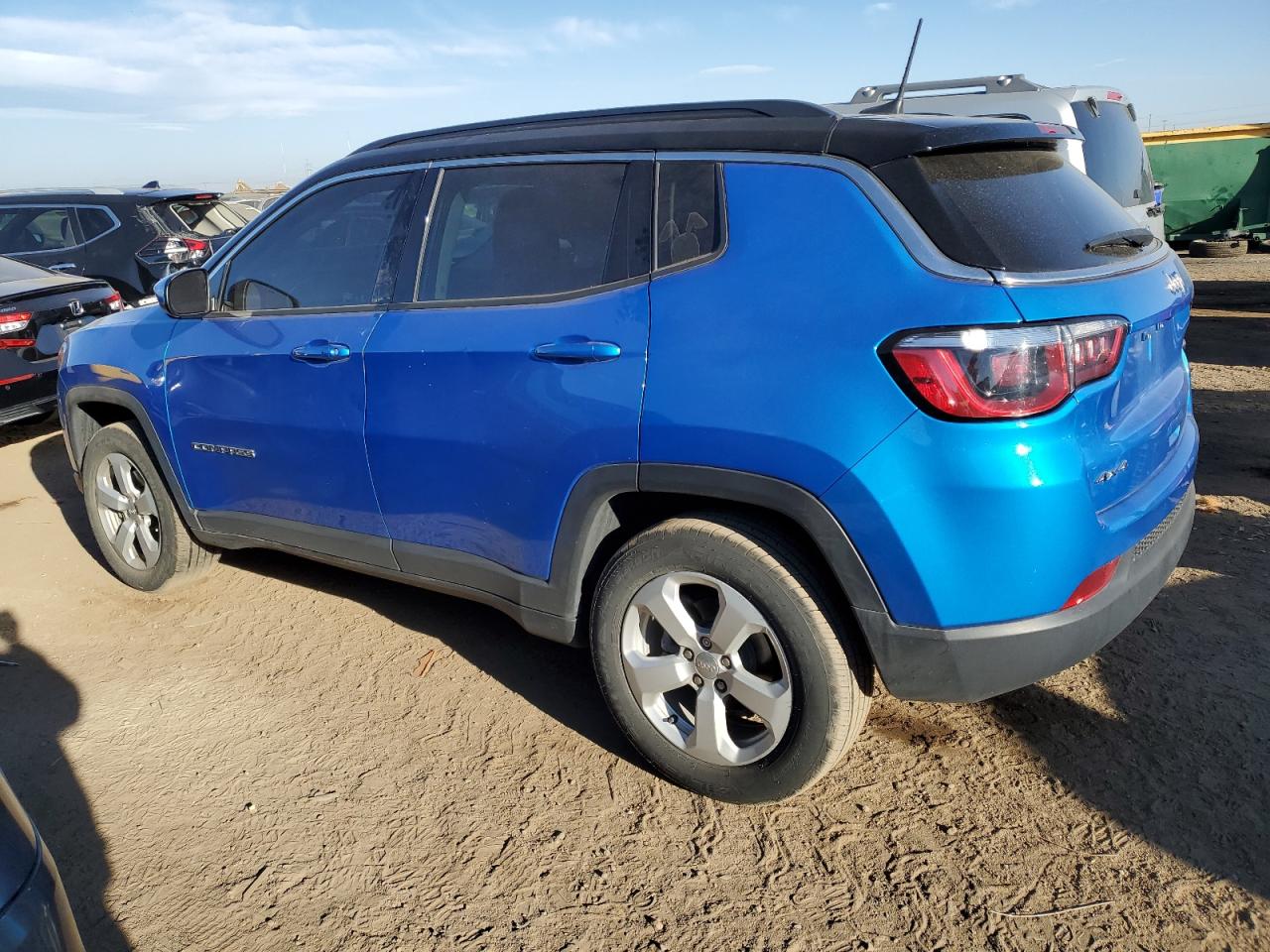 2019 Jeep Compass VIN 3C4NJDBB8KT683659 Copart auction photo, hail damage thumbnail 2