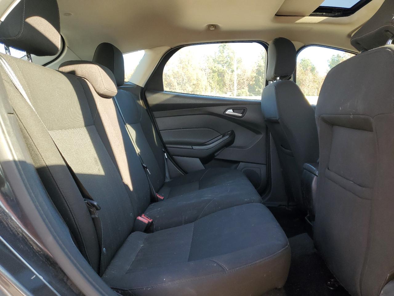 2016 Ford Focus VIN 1FADP3K2XGL338890 Copart auction photo, front end damage thumbnail 11