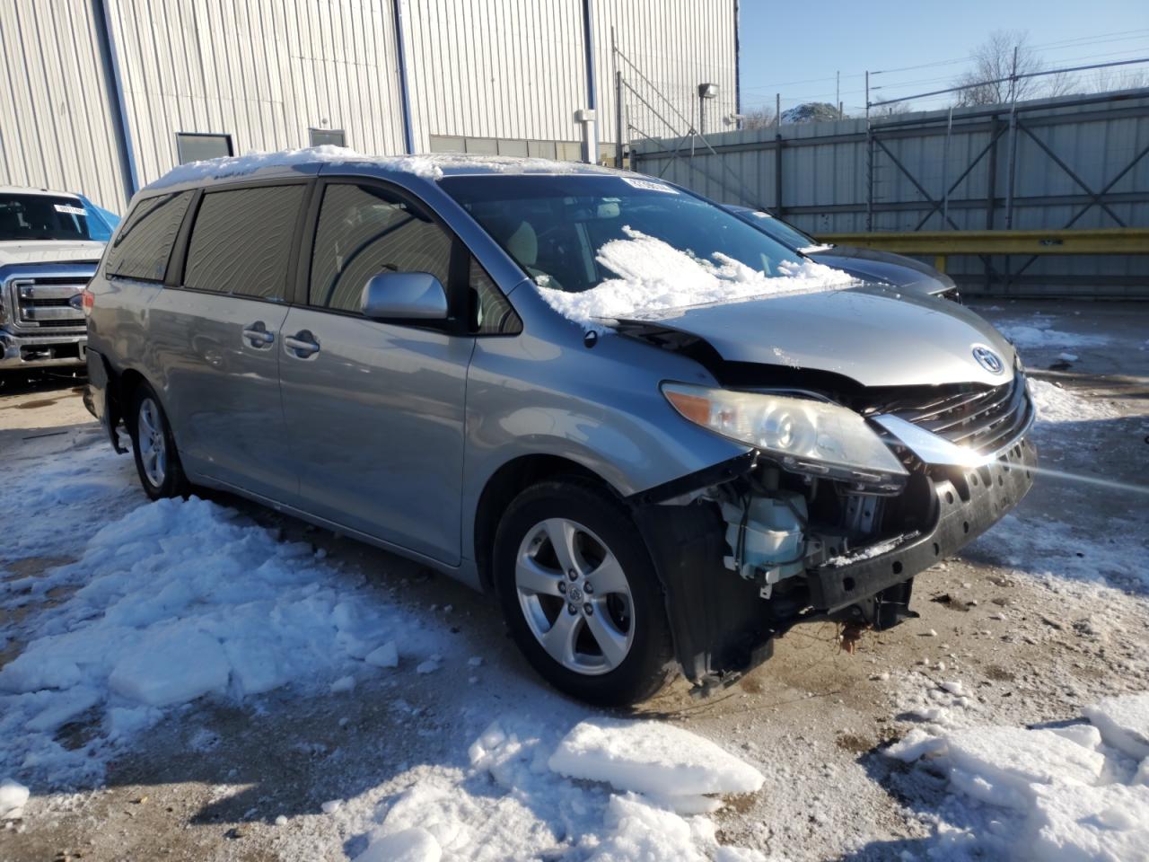 2011 Toyota Sienna VIN 5TDKK3DC2BS078207 Copart auction photo, all over damage thumbnail 4