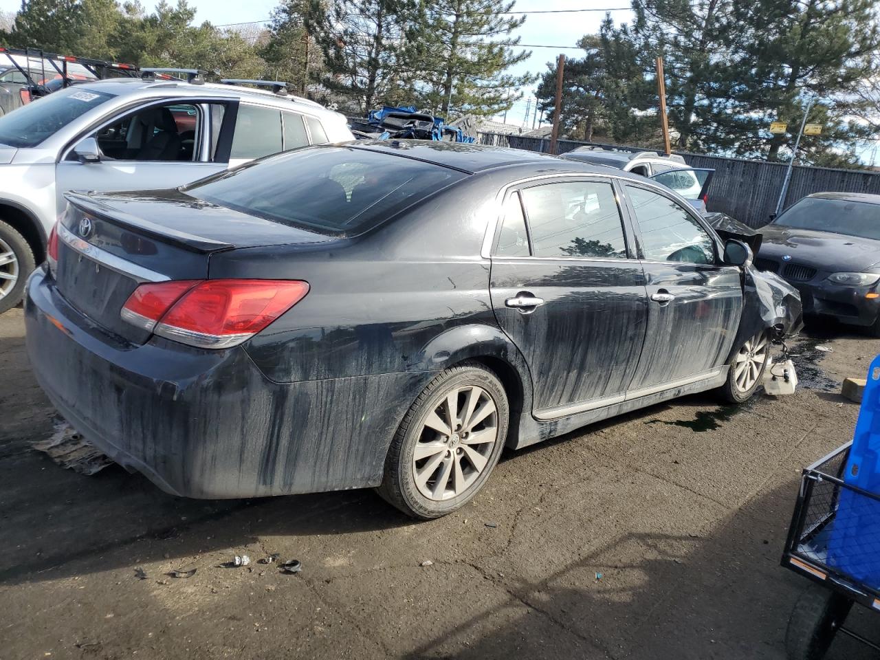 2011 Toyota Avalon VIN 4T1BK3DBXBU394470 Copart auction photo, front end damage thumbnail 3