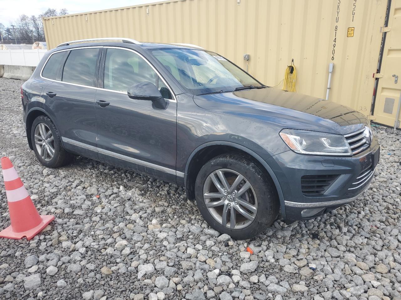 2015 Volkswagen Touareg VIN WVGEP9BP5FD004672 Copart auction photo, mechanical damage thumbnail 4