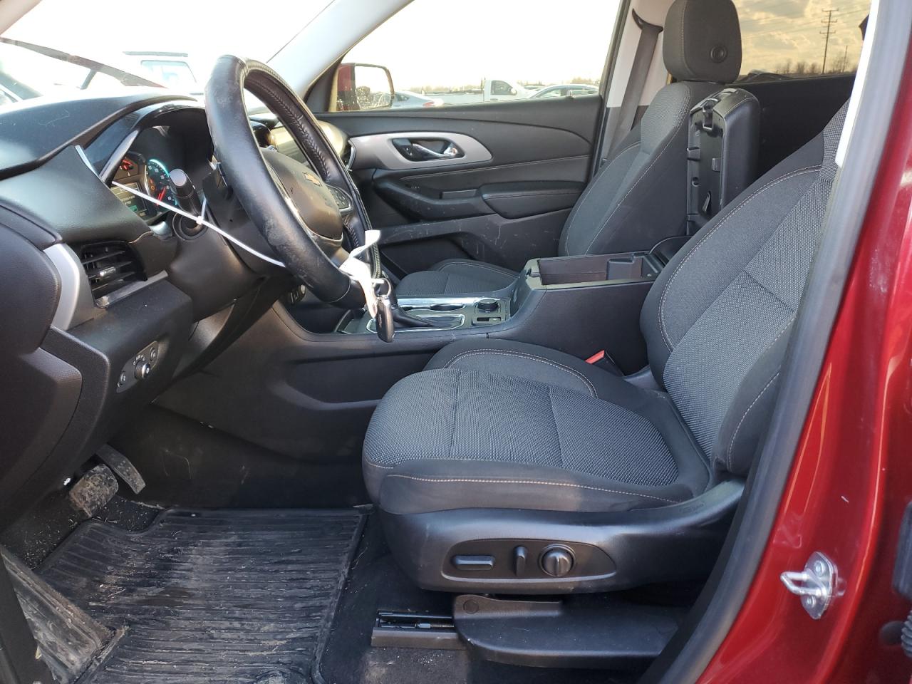 2018 Chevrolet Traverse VIN 1GNEVGKW4JJ147264 Copart auction photo, rear end / front end damage thumbnail 7
