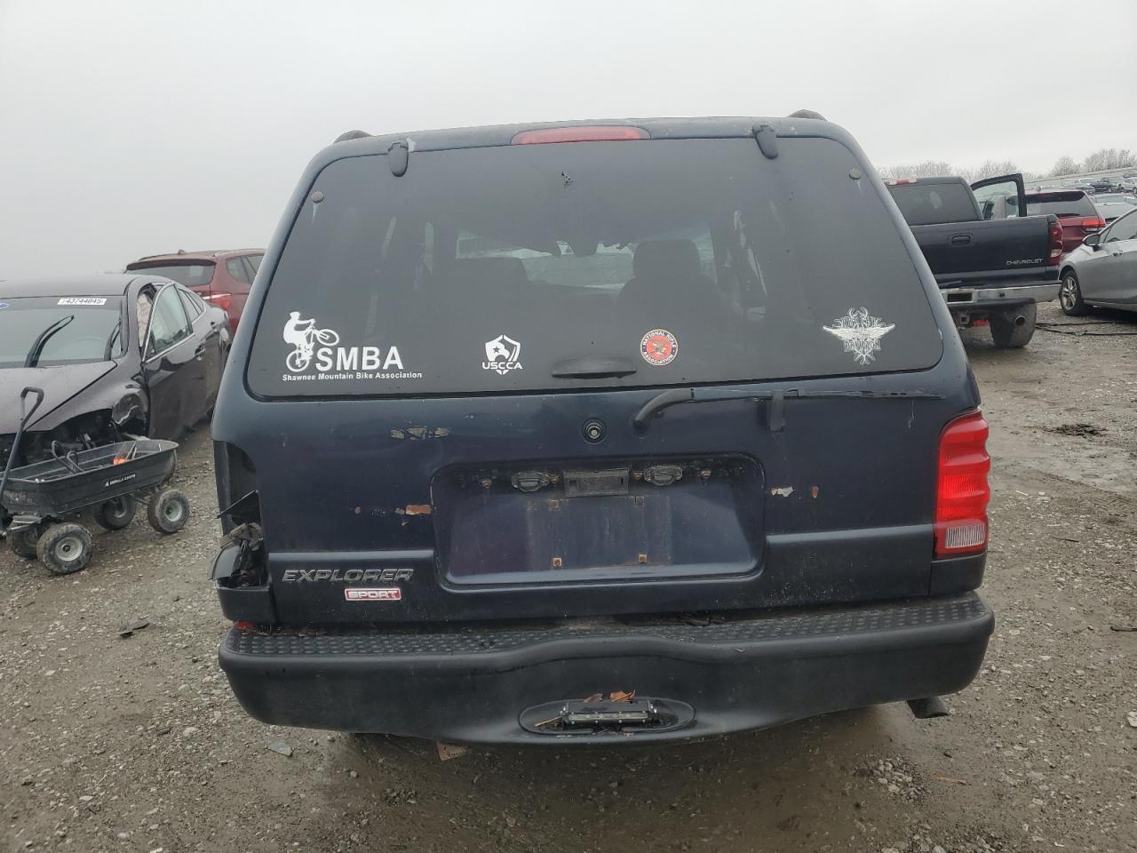 2001 Ford Explorer VIN 1FMYU70E11UB04952 Copart auction photo, rollover damage thumbnail 6