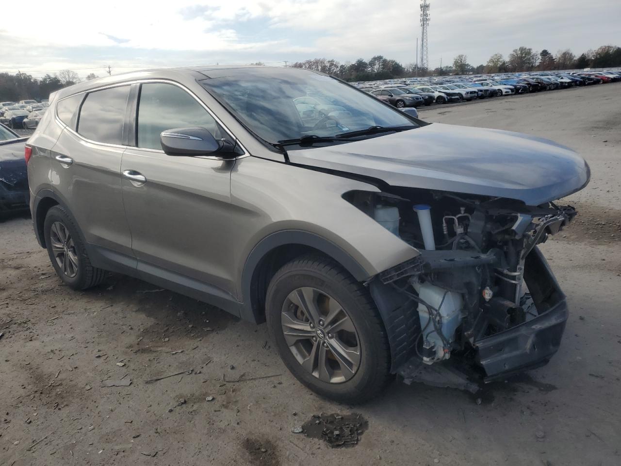 2013 Hyundai Santa Fe VIN 5XYZU3LB5DG004183 Copart auction photo, front end / minor dent/scratches damage thumbnail 4