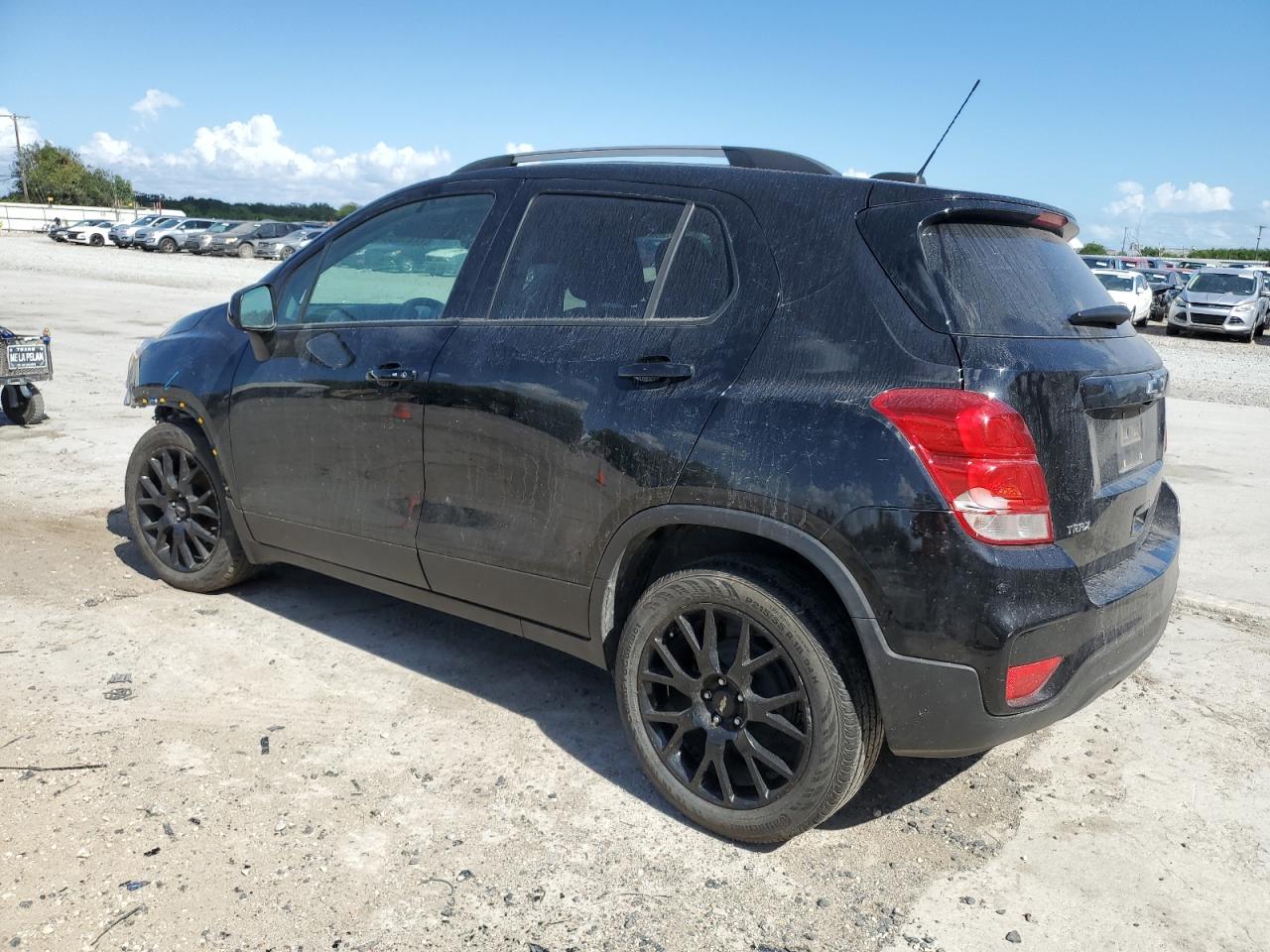 2022 Chevrolet Trax VIN KL7CJLSM6NB560609 Copart auction photo, all over damage thumbnail 2