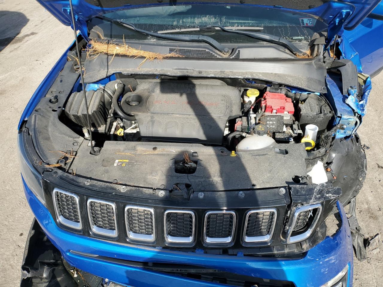 2019 Jeep Compass VIN 3C4NJDBB8KT724078 Copart auction photo, front end damage thumbnail 13