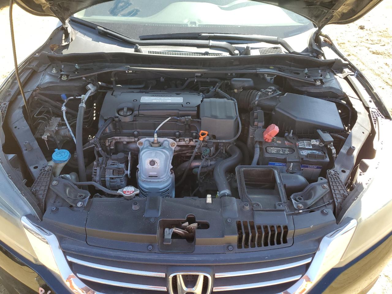 2015 Honda Accord VIN 1HGCR2F85FA037562 Copart auction photo, rear end damage thumbnail 11