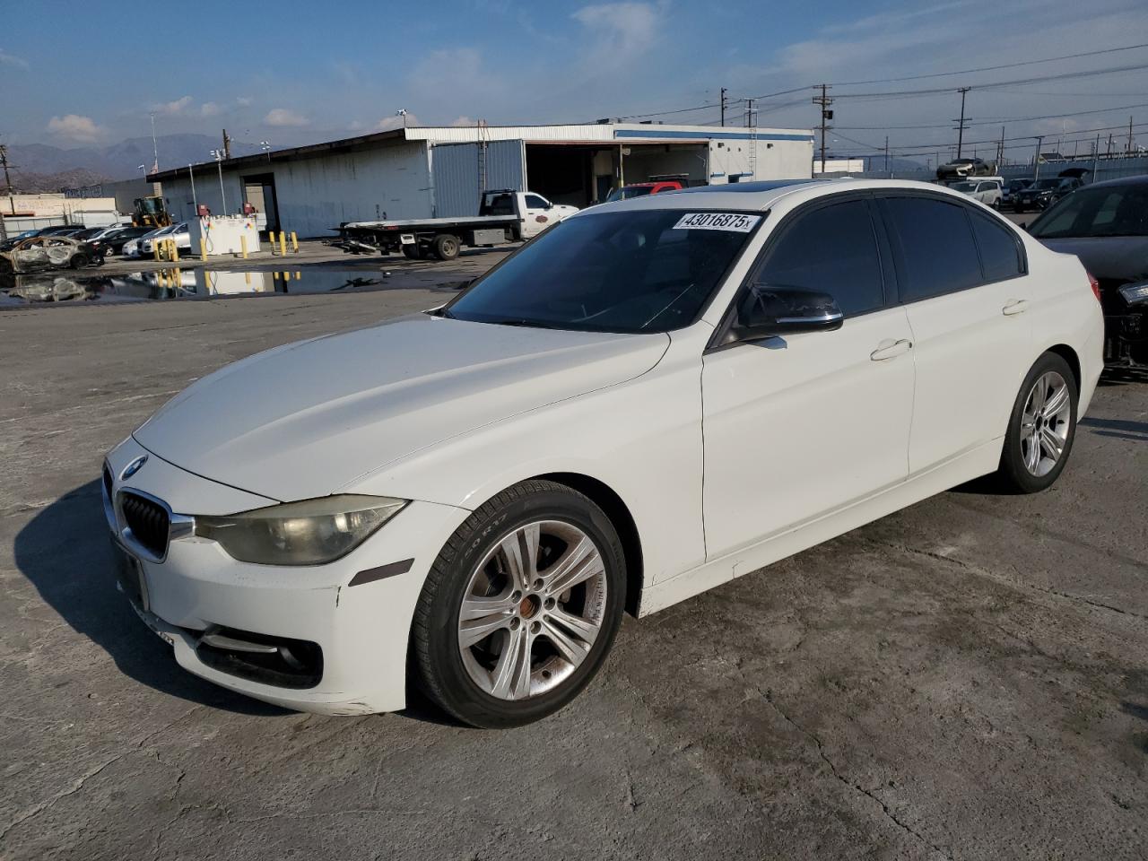 2014 BMW 3er VIN WBA3C1C53EK107568