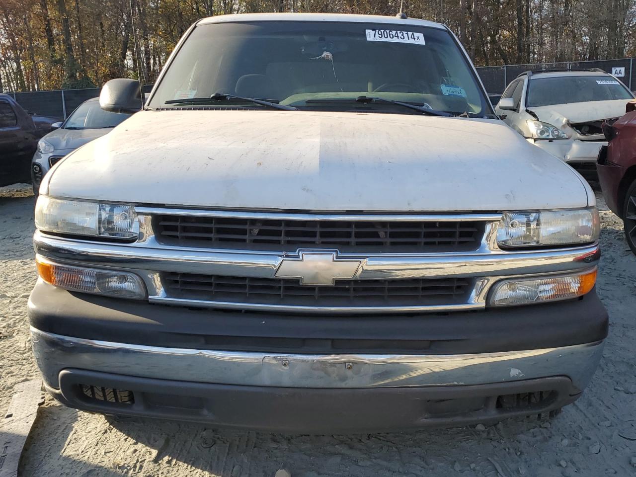 2005 Chevrolet Tahoe VIN 1GNEC13V25J244395 Copart auction photo, side damage thumbnail 5