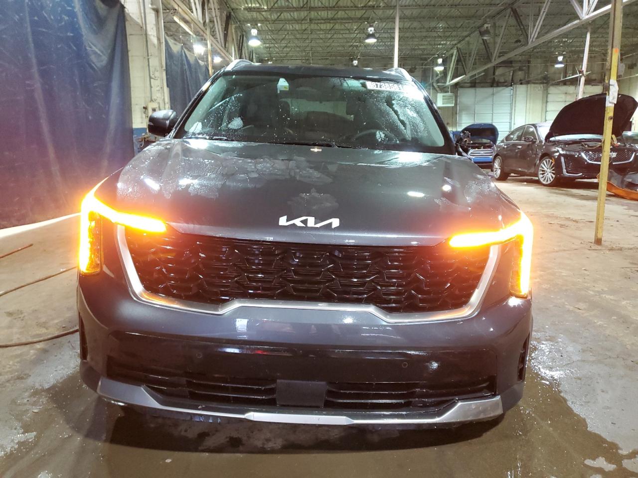2024 KIA Sorento VIN 5XYRL4JCXRG283027 Copart auction photo, front end / side damage thumbnail 5