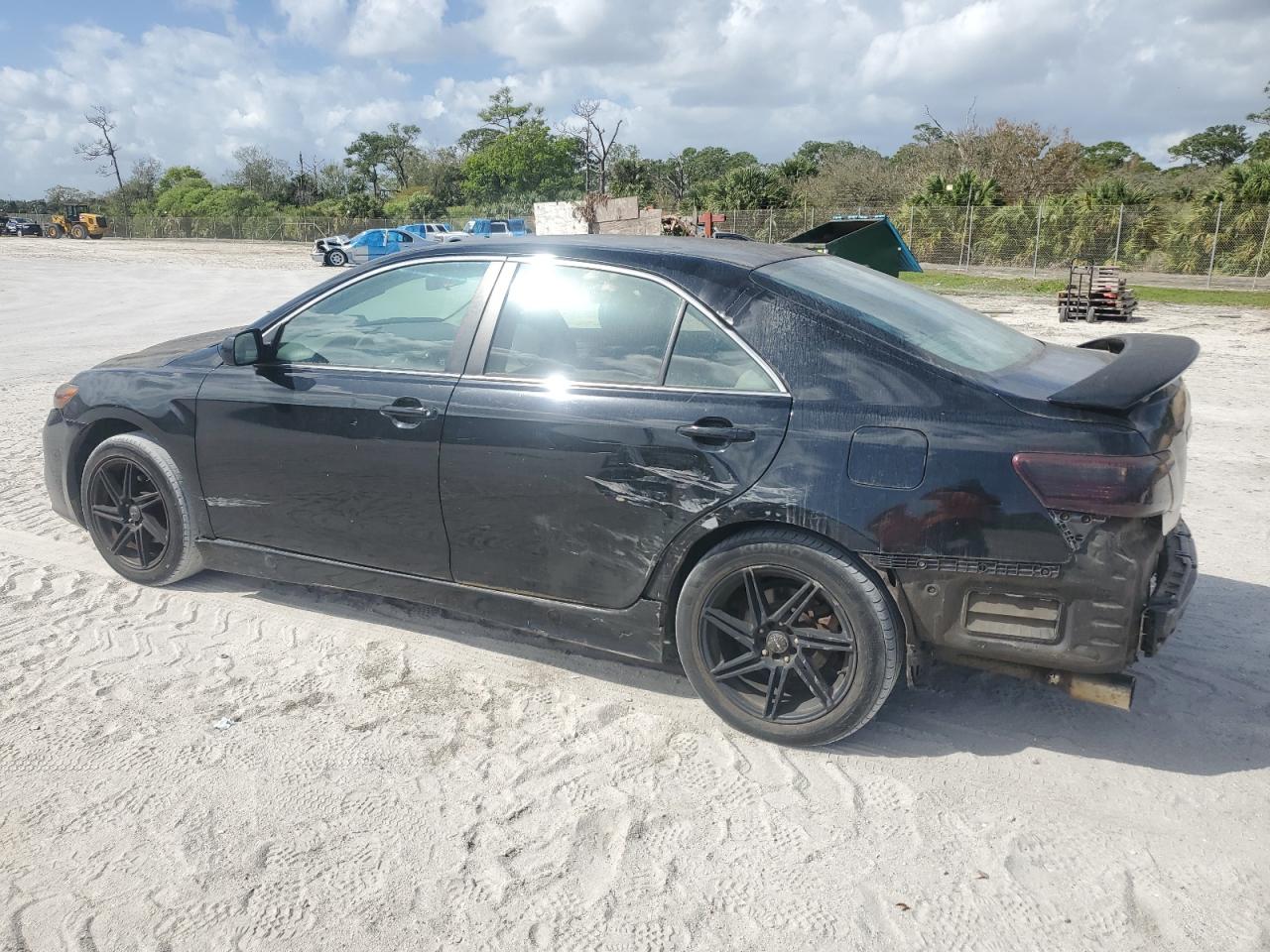 2007 Toyota Camry VIN 4T1BE46K17U077100 Copart auction photo, rear end / side damage thumbnail 2