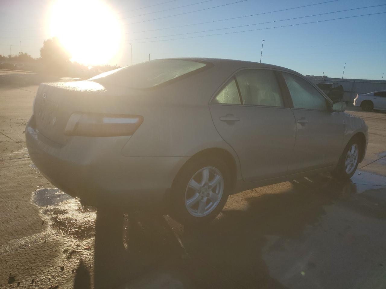 2007 Toyota Camry VIN 4T1BE46K67U549890 Copart auction photo, side / minor dent/scratches damage thumbnail 3