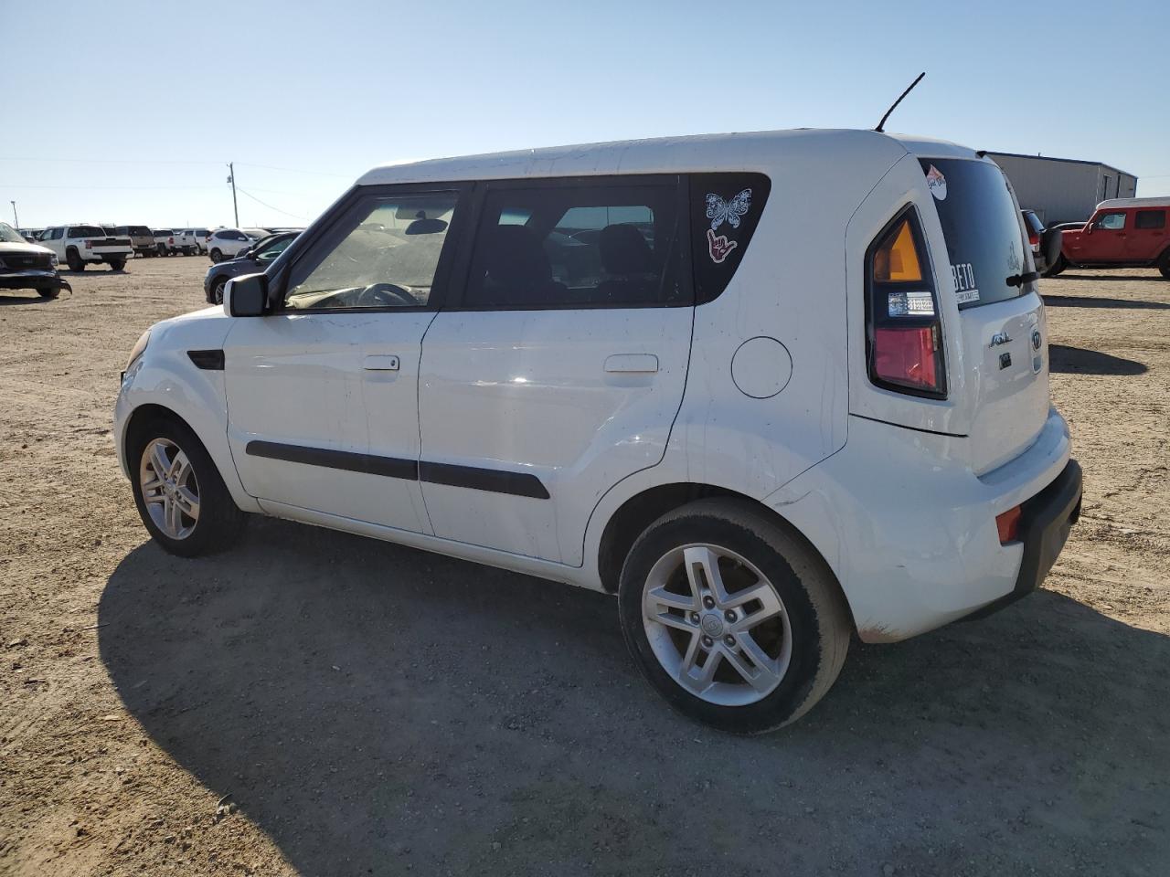 2010 KIA Soul VIN KNDJT2A29A7144257 Copart auction photo, hail damage thumbnail 2