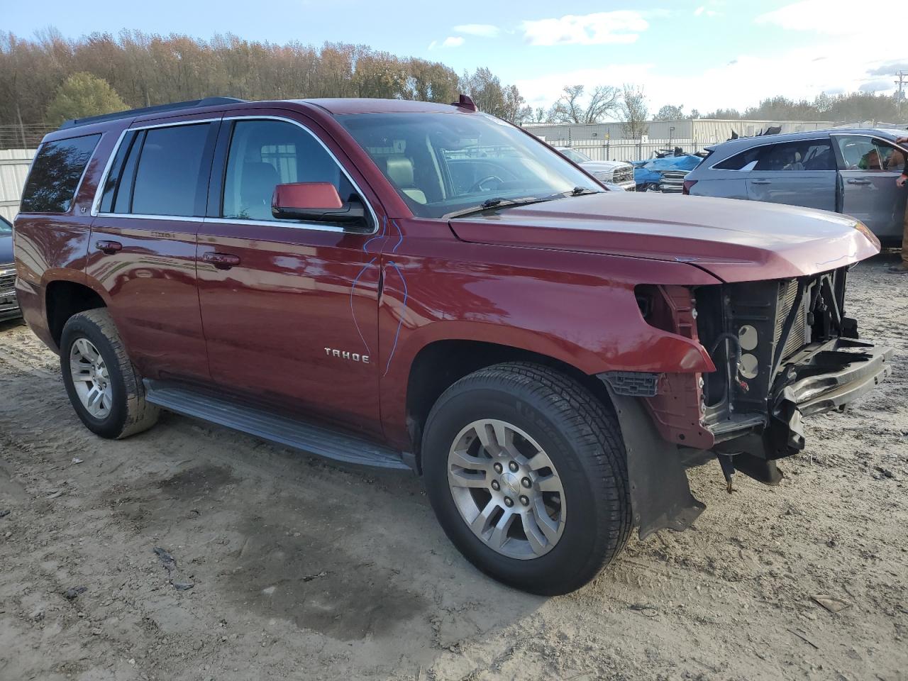 2017 Chevrolet Tahoe VIN 1GNSCBKC7HR116443 Copart auction photo, front end / minor dent/scratches damage thumbnail 4
