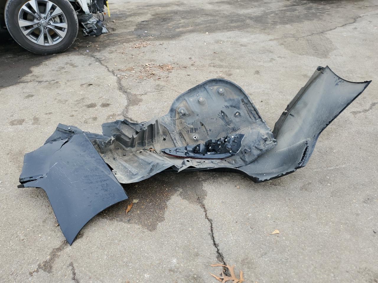 2018 Toyota Camry VIN 4T1B11HK9JU065114 Copart auction photo, rear end / minor dent/scratches damage thumbnail 12