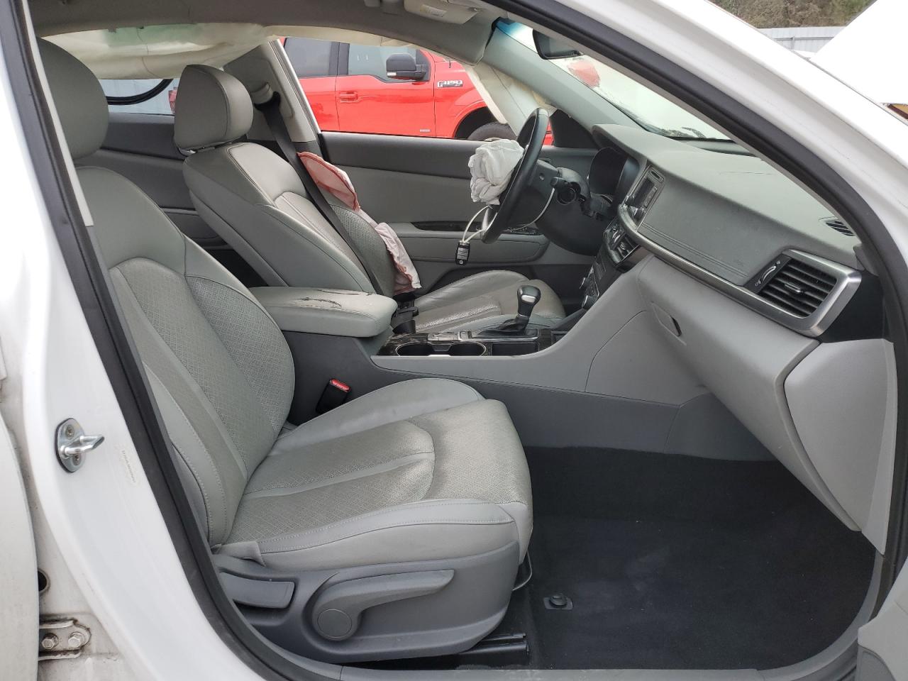 2016 KIA Optima VIN 5XXGU4L35GG046061 Copart auction photo, side / front end damage thumbnail 7