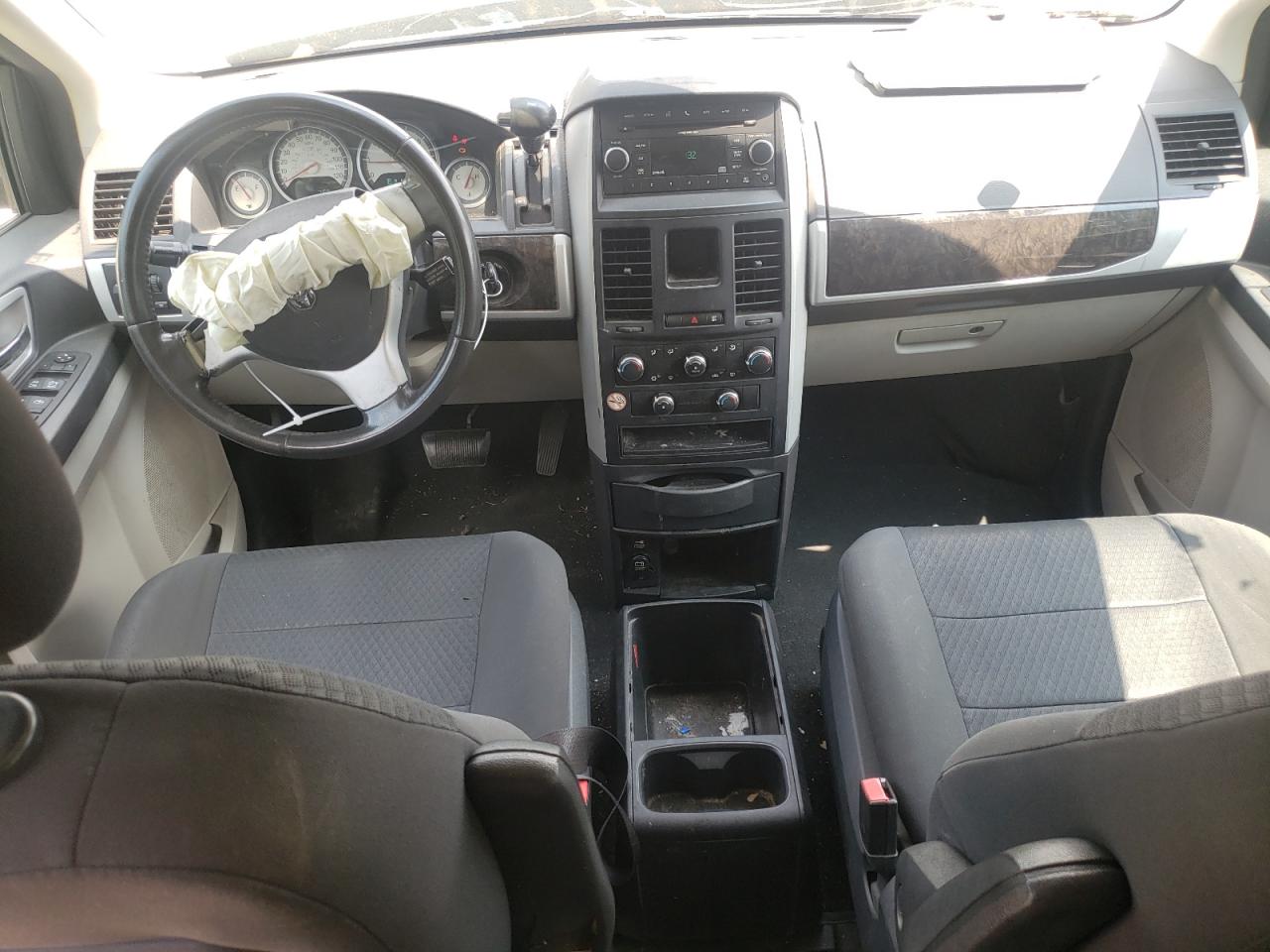 2010 Dodge Caravan VIN 2D4RN5D12AR444791 Copart auction photo, front end / mechanical damage thumbnail 8
