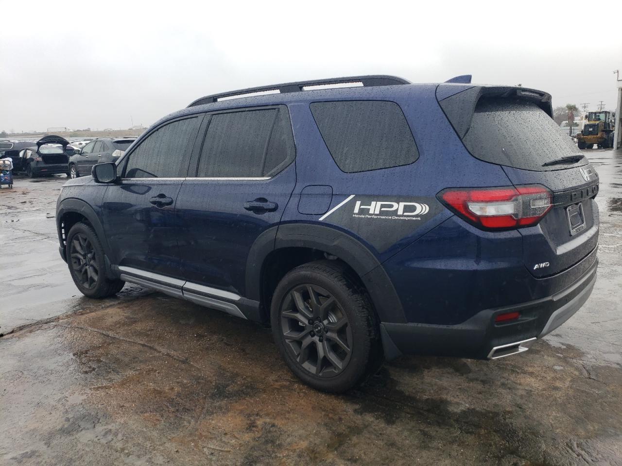 2024 Honda Pilot VIN 5FNYG1H78RB005483 Copart auction photo, vandalism damage thumbnail 2