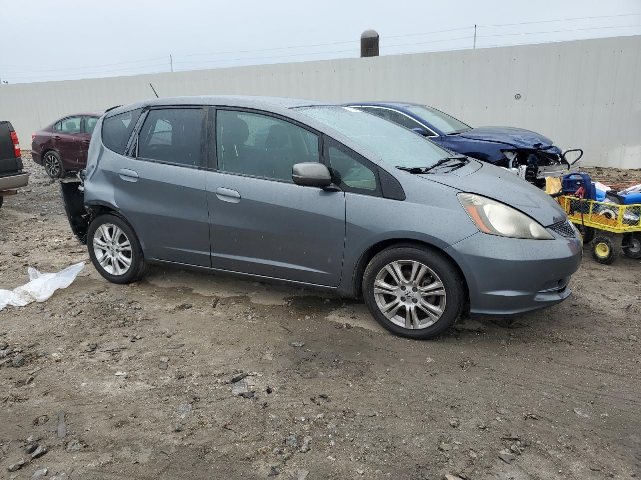2013 Honda Fit VIN JHMGE8H3XDC020126 Copart auction photo, rear end damage thumbnail 4