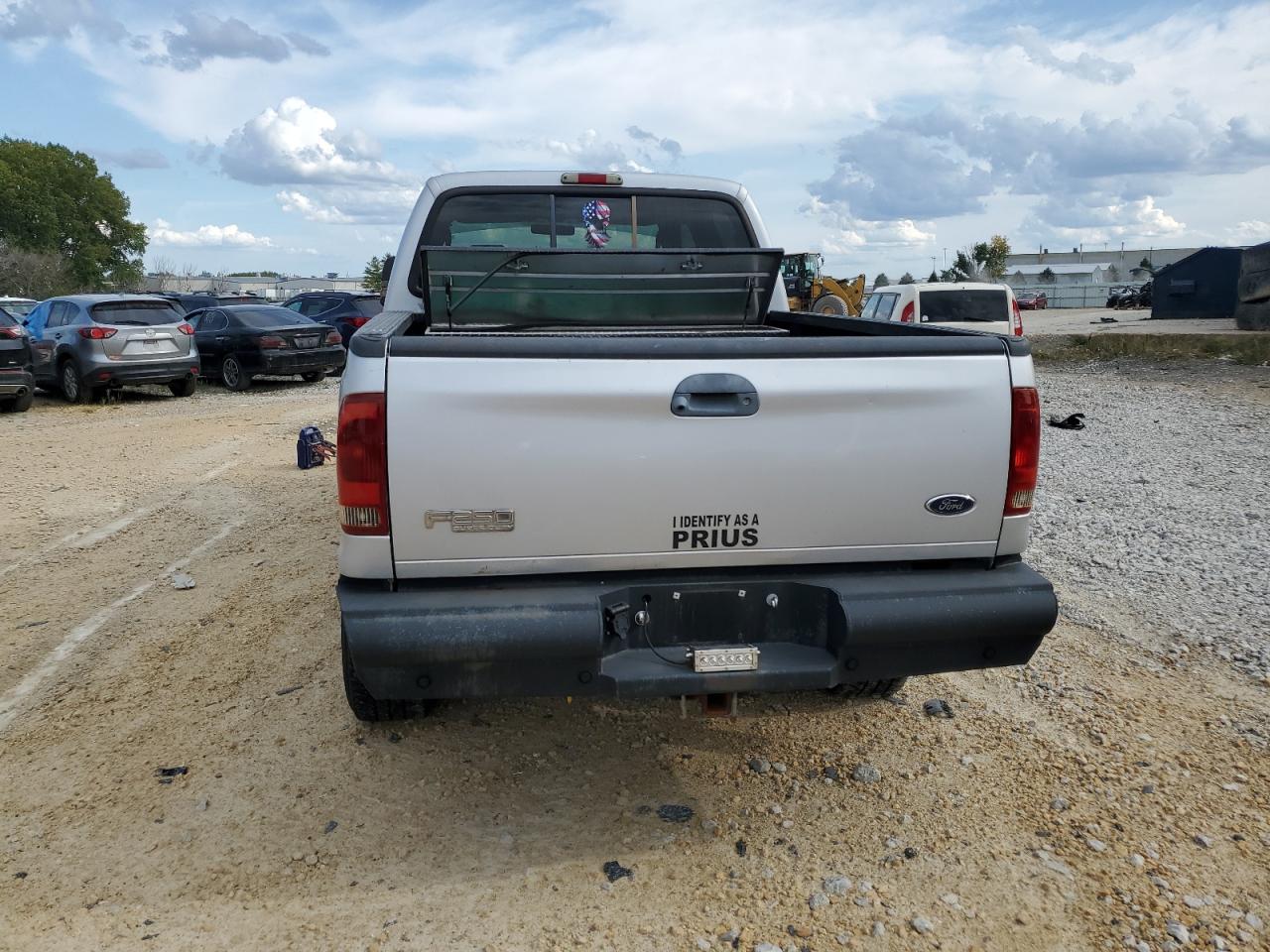2004 Ford F250 VIN 1FTNW21P14EC91239 Copart auction photo, burn / minor dent/scratches damage thumbnail 6